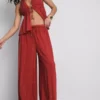 Pantalones anchos brillantes de Paula Echevarría