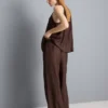 Pantalones anchos con textura y cordón