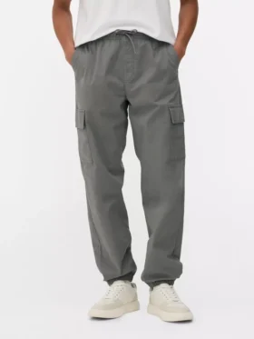 Pantalones cargo con puños