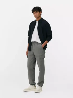 Pantalones cargo con puños