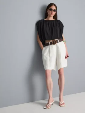 Pantalones Cortos con cinturón y textura