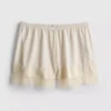 Pantalones Cortos con ribete de encaje de Paula Echevarría
