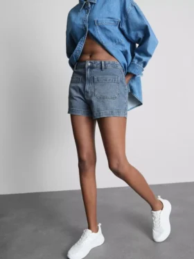 Pantalones cortos de denim de algodón con bolsillos delanteros