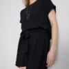 Pantalones cortos sin cremallera con cinturón