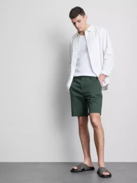 Pantalones Cortos tipo chino con alto contenido en algodón