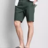 Pantalones Cortos tipo chino con alto contenido en algodón