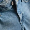 Pantalones Cortos vaqueros con dobladillo sin rematar