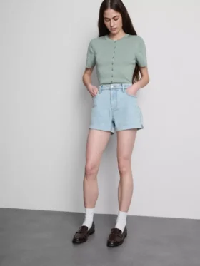 Pantalones Cortos vaqueros de talle medio con vuelta