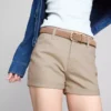 Pantalones Cortos vaqueros de talle medio con vuelta