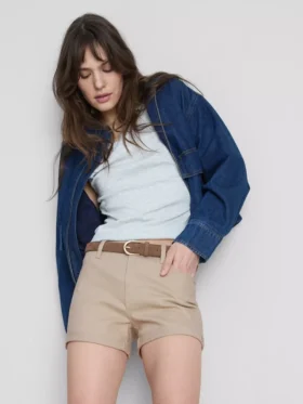 Pantalones Cortos vaqueros de talle medio con vuelta