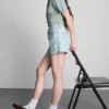 Pantalones Cortos vaqueros de talle medio con vuelta