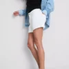 Pantalones Cortos vaqueros de talle medio con vuelta