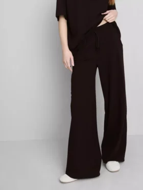 Pantalones de chándal de pierna ancha con alto contenido en algodón