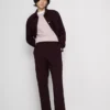Pantalones de corte regular «The Edit»