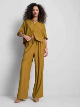 Pantalones de pierna ancha con efecto arrugado