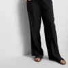 Pantalones de pierna ancha con efecto arrugado