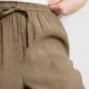 Pantalones de pierna ancha con efecto arrugado