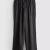 Pantalones de pierna ancha con efecto arrugado