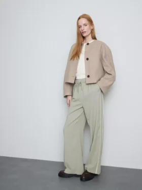 Pantalones de pierna ancha con raya lateral