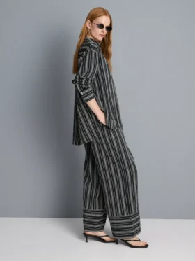Pantalones de pierna ancha con rayas texturizadas