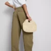 Pantalones de pierna ancha con textura de Paula Echevarría