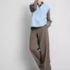 Pantalones de rayas finas de corte ancho y tejido cepillado