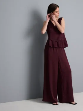 Pantalones de satén con textura y corte recto