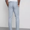 Pantalones de traje de corte entallado con textura dobby