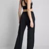 Pantalones deportivos de corte ancho
