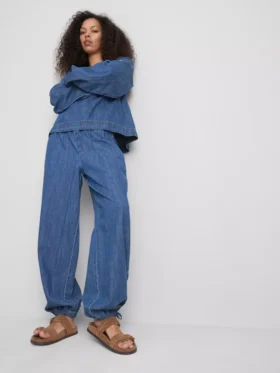 Pantalones harem de Paula Echevarría en denim con alto contenido en algodón