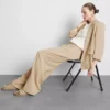Pantalones holgados con textura y cintura media