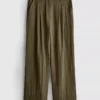 Pantalones holgados con textura y cintura media