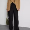 Pantalones palazzo con detalle de lazo