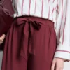 Pantalones palazzo con detalle de lazo