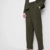Pantalones plisados «The Edit»