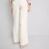 Pantalones rectos arrugados