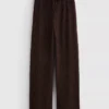 Pantalones rectos arrugados con cordón
