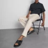 Pantalones «The Edit» de corte ajustado con acabado aterciopelado
