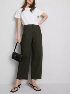 Pantalones utilitarios de corte acampanado con alto contenido en algodón