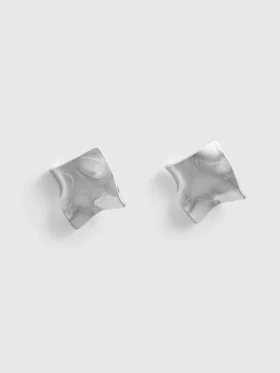 Pendientes de botón cuadrados de metal fundido