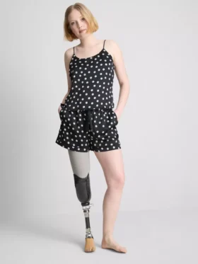Pijama de camiseta sin mangas y pantalones cortos