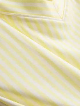 Pijama de camiseta sin mangas y pantalones cortos
