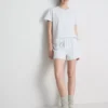 Pijama de camiseta y pantalones cortos