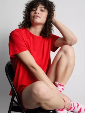 Pijama de camiseta y pantalones cortos