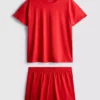 Pijama de camiseta y pantalones cortos