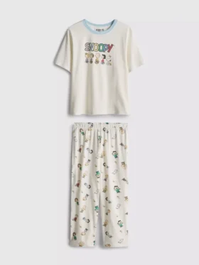 Pijamas con el personaje Snoopy de Peanuts