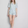 Pijamas cortos estilo boyfriend con estampado de desayuno