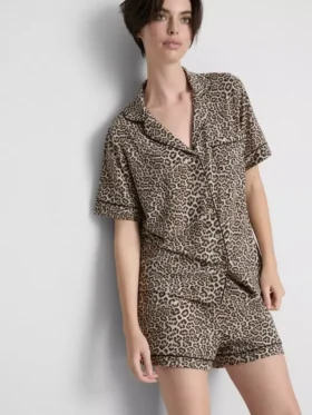 Pijamas cortos estilo «boyfriend» estampados