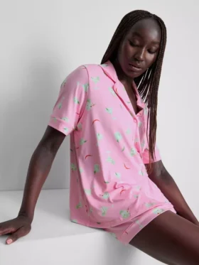 Pijamas cortos estilo «boyfriend» estampados