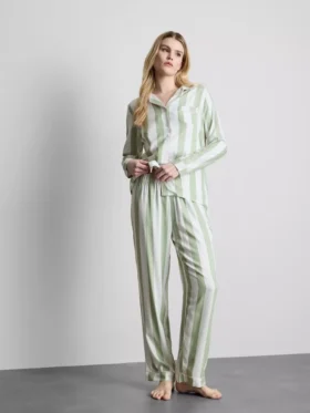 Pijamas de algodón a rayas estilo «boyfriend»